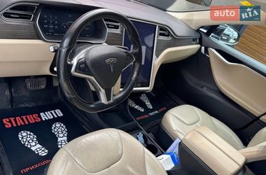 Лифтбек Tesla Model S 2015 в Виннице