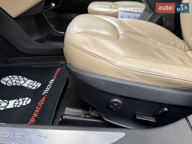 Ліфтбек Tesla Model S 2015 в Вінниці фото 16 Ліфтбек Tesla Model S 2015 в Вінниці