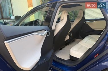 Лифтбек Tesla Model S 2018 в Харькове