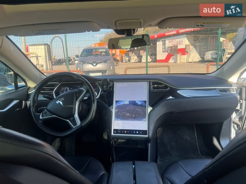 Лифтбек Tesla Model S 2013 в Луцке
