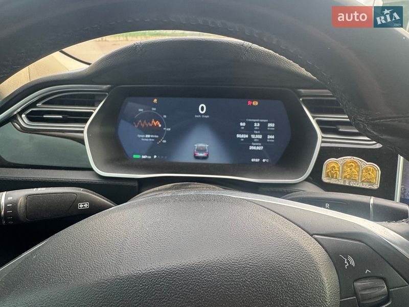 Ліфтбек Tesla Model S 2015 в Одесі фото 6 Ліфтбек Tesla Model S 2015 в Одесі