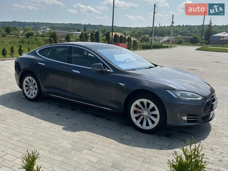 Tesla Model S 2015 Tesla Model S 2015