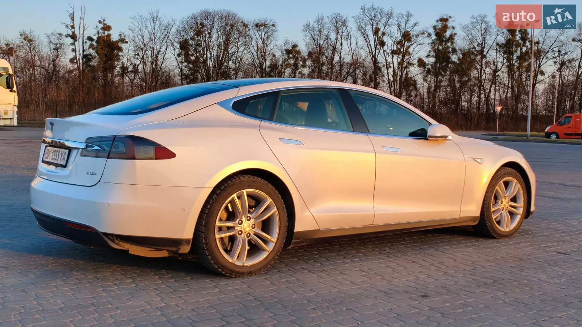 2015 Tesla Model S - мініатюра 8