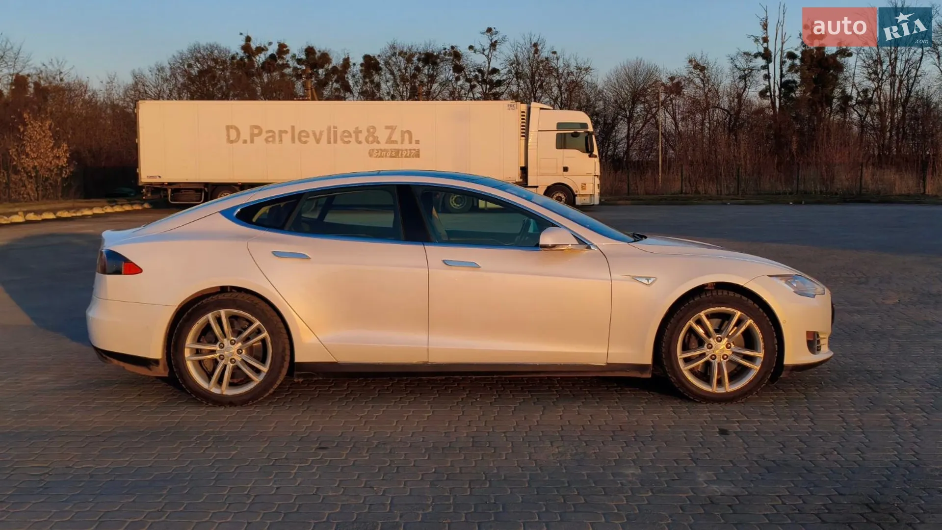 2015 Tesla Model S - мініатюра 9
