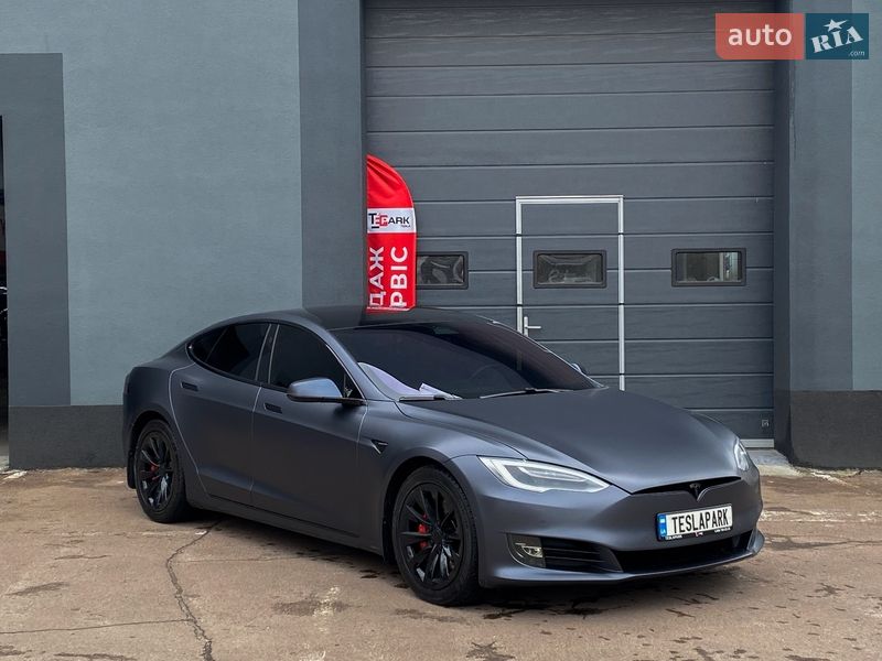 Ліфтбек Tesla Model S 2019 в Києві