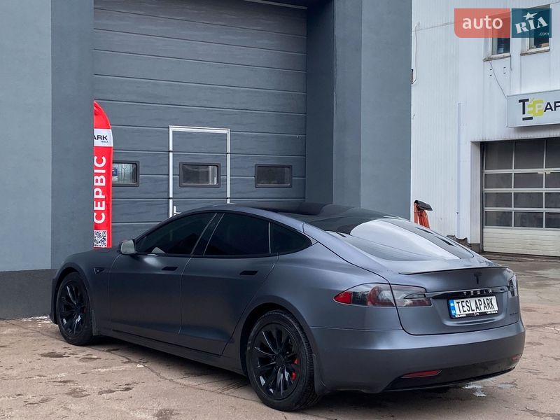 Ліфтбек Tesla Model S 2019 в Києві