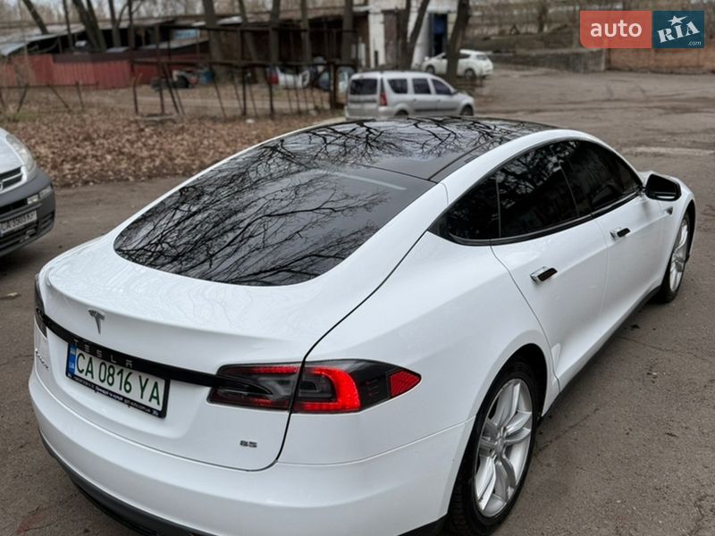 Ліфтбек Tesla Model S 2014 в Умані фото 6 Ліфтбек Tesla Model S 2014 в Умані