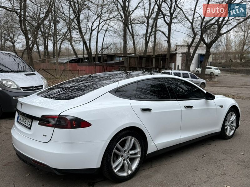 Ліфтбек Tesla Model S 2014 в Умані фото 7 Ліфтбек Tesla Model S 2014 в Умані