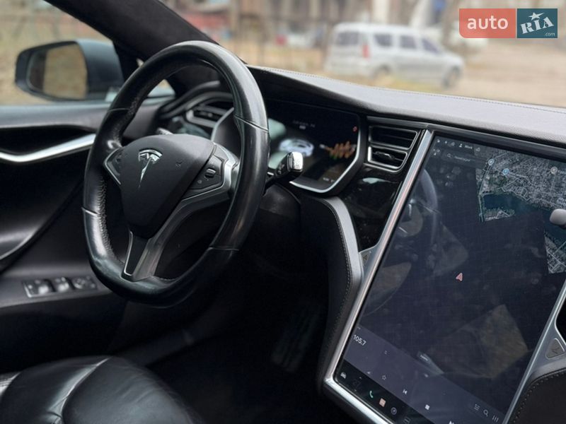 Ліфтбек Tesla Model S 2014 в Умані фото 25 Ліфтбек Tesla Model S 2014 в Умані