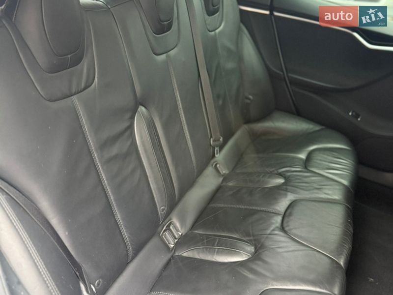 Ліфтбек Tesla Model S 2014 в Умані фото 26 Ліфтбек Tesla Model S 2014 в Умані