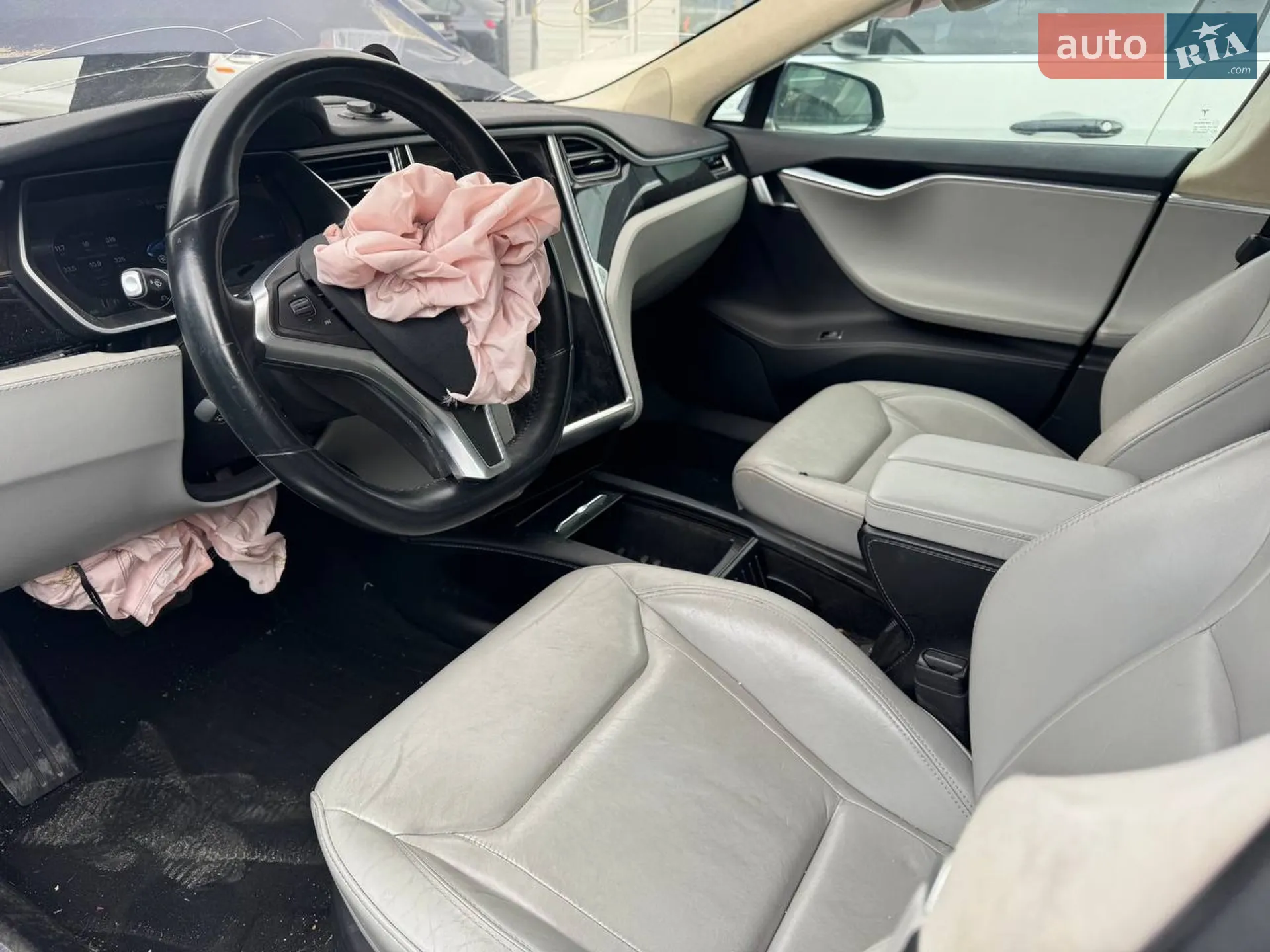 2016 Tesla Model S - мініатюра 8