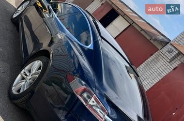 Лифтбек Tesla Model S 2014 в Ровно фото 10 Лифтбек Tesla Model S 2014 в Ровно