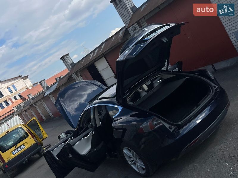 Лифтбек Tesla Model S 2014 в Ровно фото 6 Лифтбек Tesla Model S 2014 в Ровно