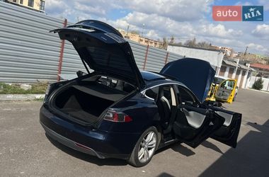 Ліфтбек Tesla Model S 2014 в Рівному