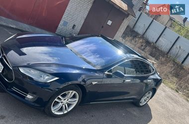 Лифтбек Tesla Model S 2014 в Ровно фото 8 Лифтбек Tesla Model S 2014 в Ровно