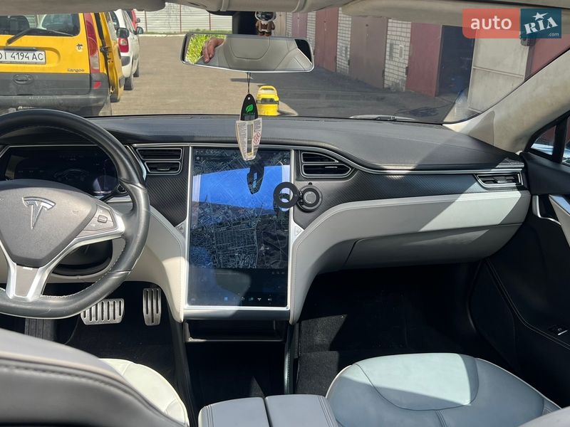 Ліфтбек Tesla Model S 2014 в Рівному