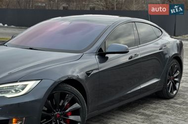 Лифтбек Tesla Model S 2019 в Днепре