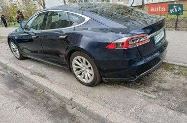 Ліфтбек Tesla Model S 2015 в Києві
