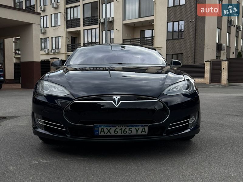 Лифтбек Tesla Model S 2013 в Харькове