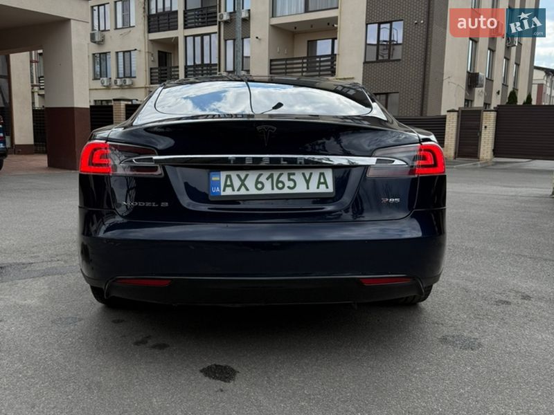 Лифтбек Tesla Model S 2013 в Харькове