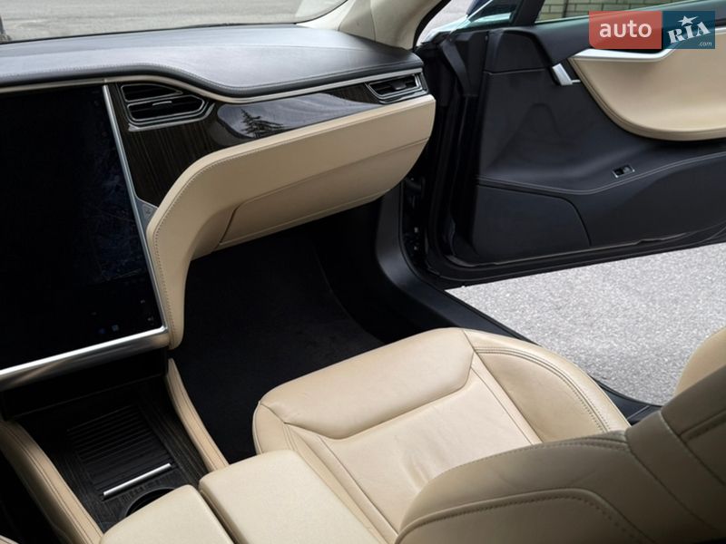 Лифтбек Tesla Model S 2013 в Харькове