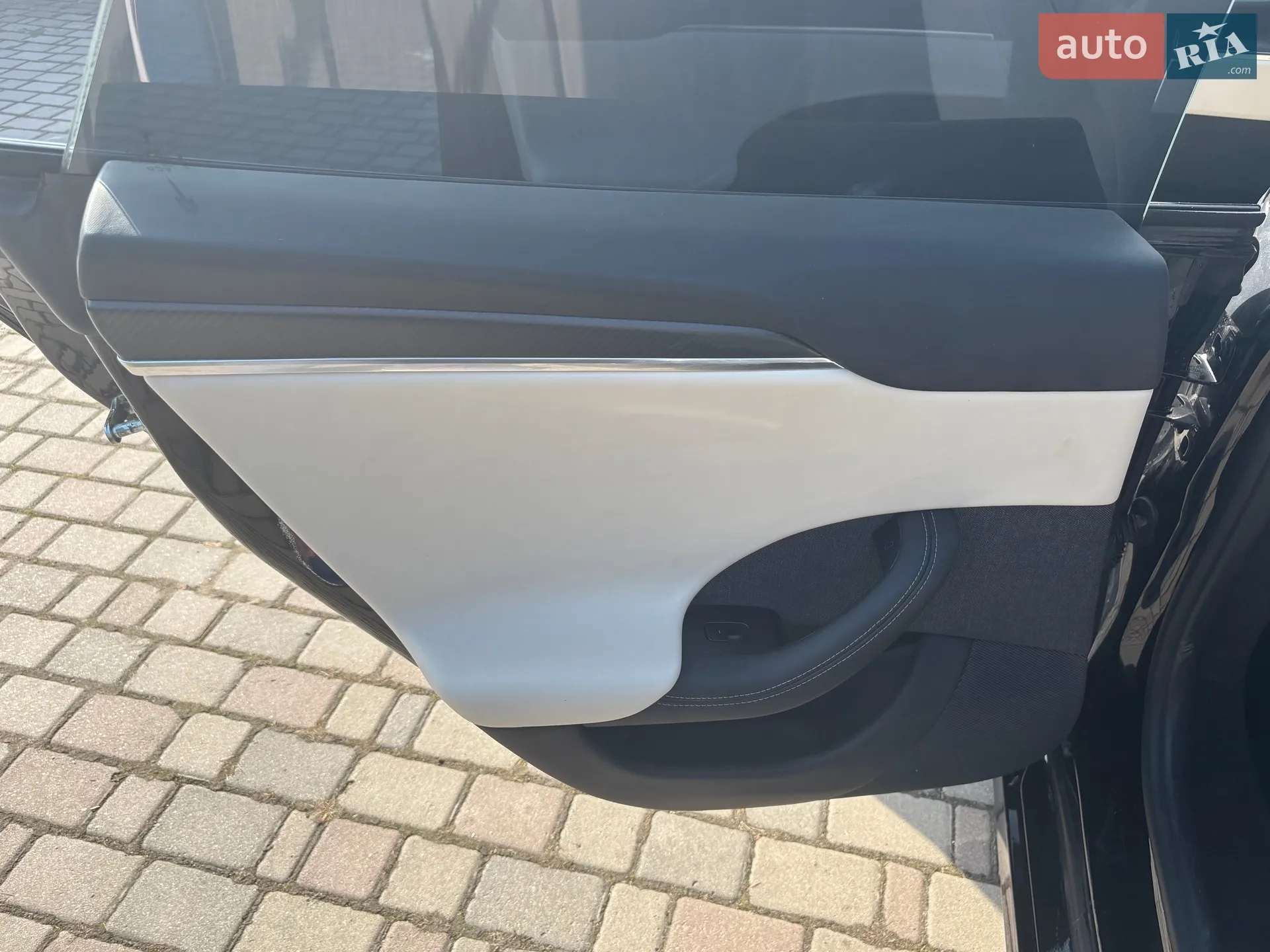 2021 Tesla Model S - мініатюра 10