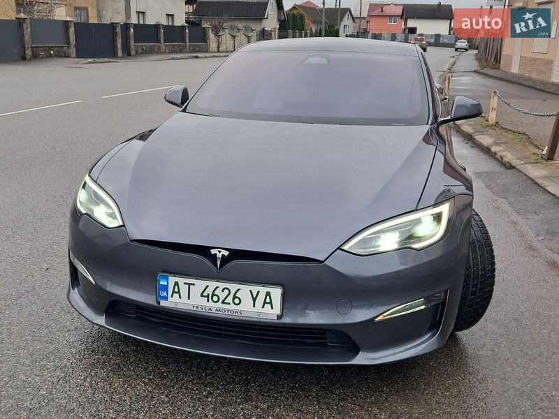 Лифтбек Tesla Model S 2021 в Коломые