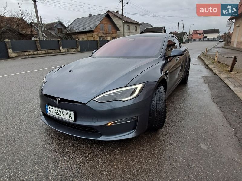 Лифтбек Tesla Model S 2021 в Коломые