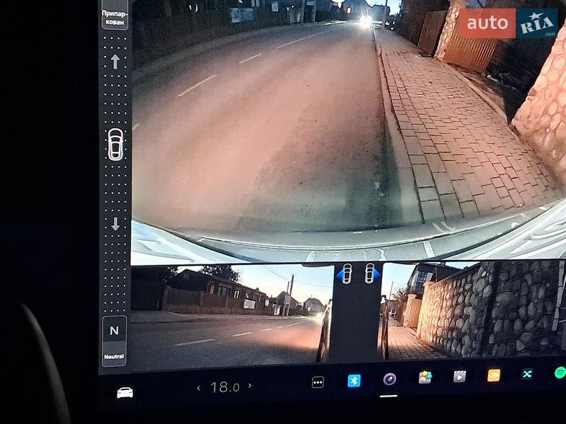 Лифтбек Tesla Model S 2021 в Коломые