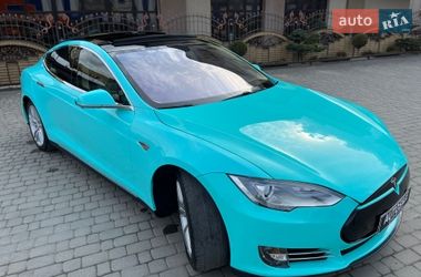 Ліфтбек Tesla Model S 2013 в Шепетівці