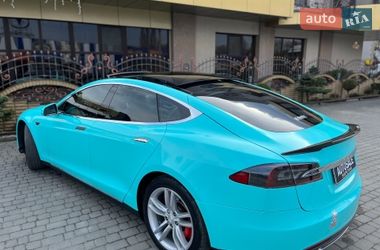 Ліфтбек Tesla Model S 2013 в Шепетівці