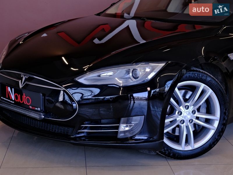 Лифтбек Tesla Model S 2014 в Одессе фото 11 Лифтбек Tesla Model S 2014 в Одессе