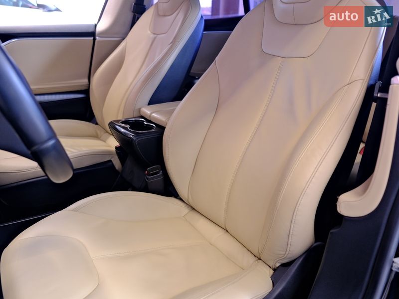 Лифтбек Tesla Model S 2014 в Одессе фото 30 Лифтбек Tesla Model S 2014 в Одессе