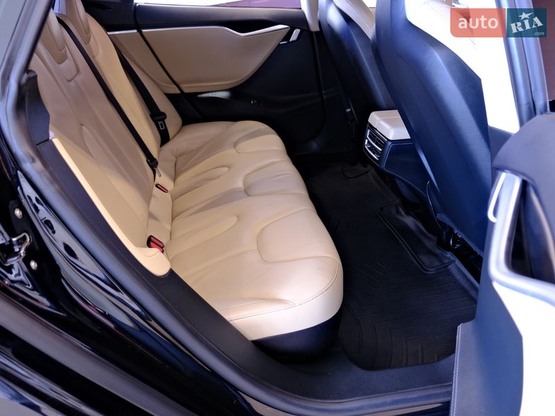 Лифтбек Tesla Model S 2014 в Одессе фото 36 Лифтбек Tesla Model S 2014 в Одессе