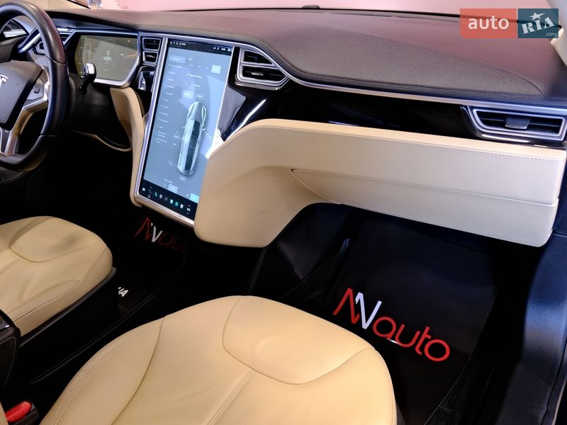 Лифтбек Tesla Model S 2014 в Одессе фото 41 Лифтбек Tesla Model S 2014 в Одессе