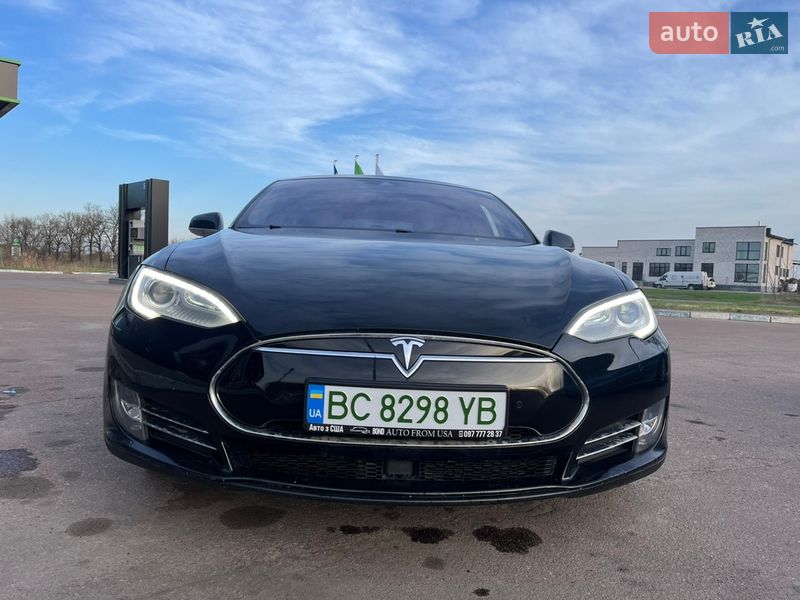 Лифтбек Tesla Model S 2016 в Львове фото 14 Лифтбек Tesla Model S 2016 в Львове