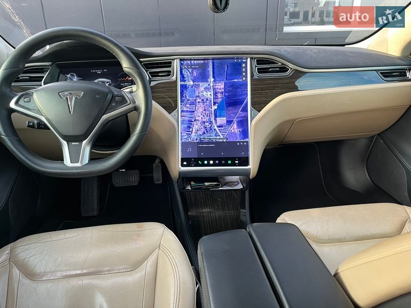 Лифтбек Tesla Model S 2016 в Львове фото 32 Лифтбек Tesla Model S 2016 в Львове