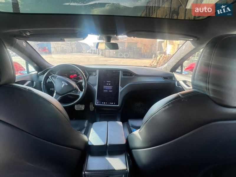 Ліфтбек Tesla Model S 2020 в Одесі фото 6 Ліфтбек Tesla Model S 2020 в Одесі