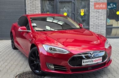 Ліфтбек Tesla Model S 2014 в Хмельницькому