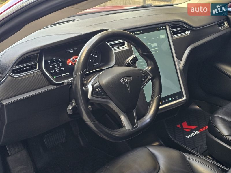 Ліфтбек Tesla Model S 2014 в Хмельницькому фото 44 Ліфтбек Tesla Model S 2014 в Хмельницькому