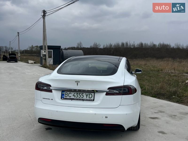 Ліфтбек Tesla Model S 2016 в Львові фото 2 Ліфтбек Tesla Model S 2016 в Львові