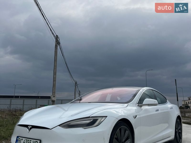 Ліфтбек Tesla Model S 2016 в Львові фото Ліфтбек Tesla Model S 2016 в Львові