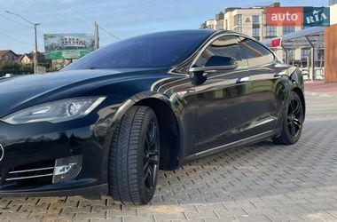 Лифтбек Tesla Model S 2014 в Ровно