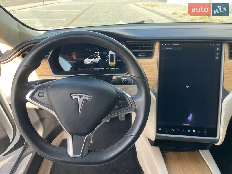 Ліфтбек Tesla Model S 2018 в Луцьку фото 22 Ліфтбек Tesla Model S 2018 в Луцьку
