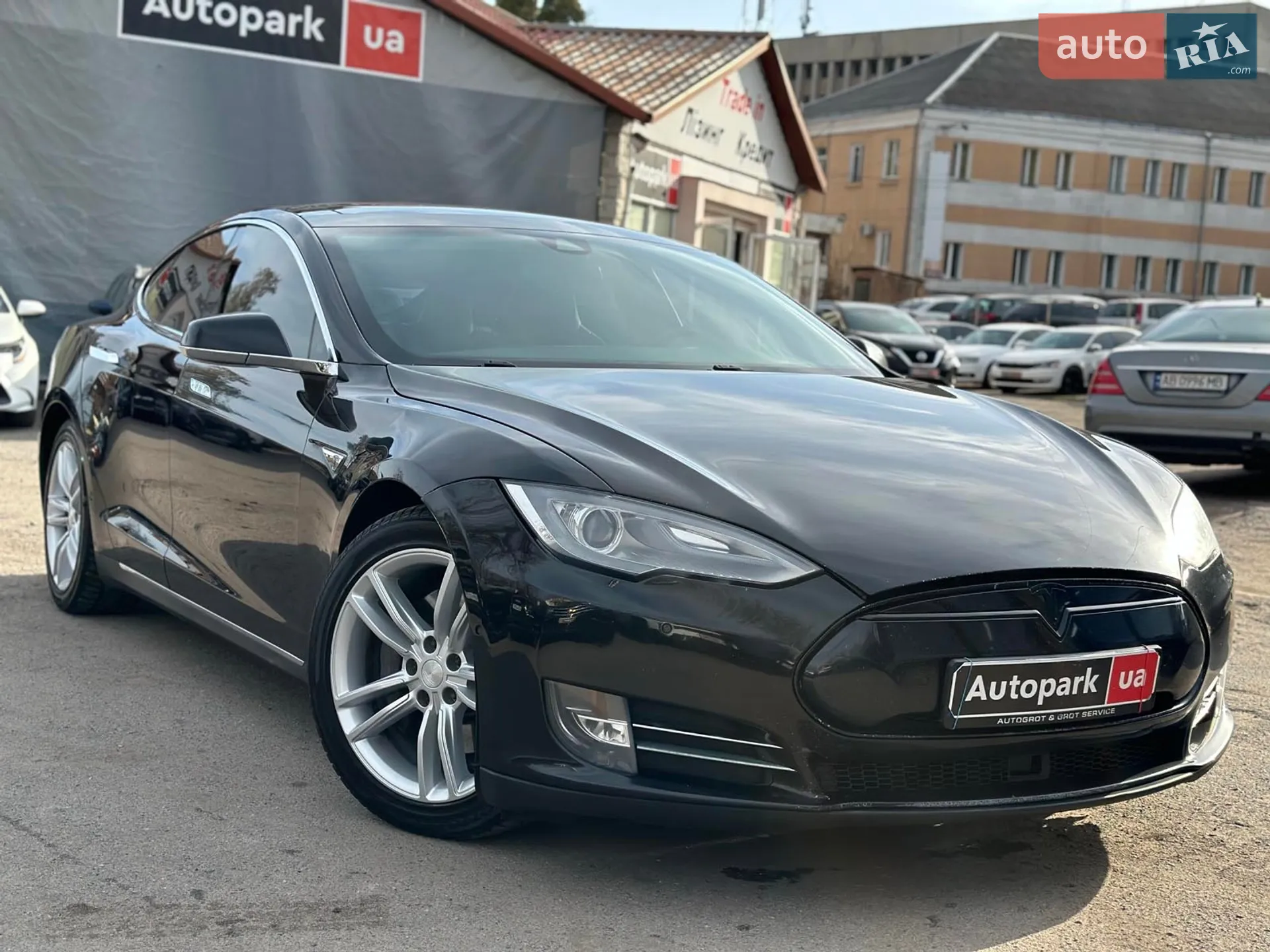 2015 Tesla Model S - мініатюра 3