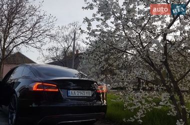 Ліфтбек Tesla Model S 2013 в Миколаєві