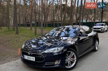 Лифтбек Tesla Model S 2013 в Киеве