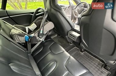 Лифтбек Tesla Model S 2015 в Черкассах