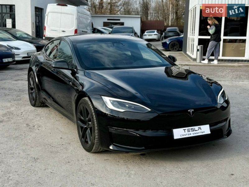 Лифтбек Tesla Model S 2024 в Виннице