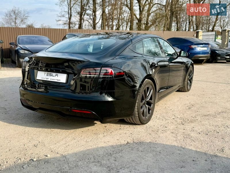 Лифтбек Tesla Model S 2024 в Виннице